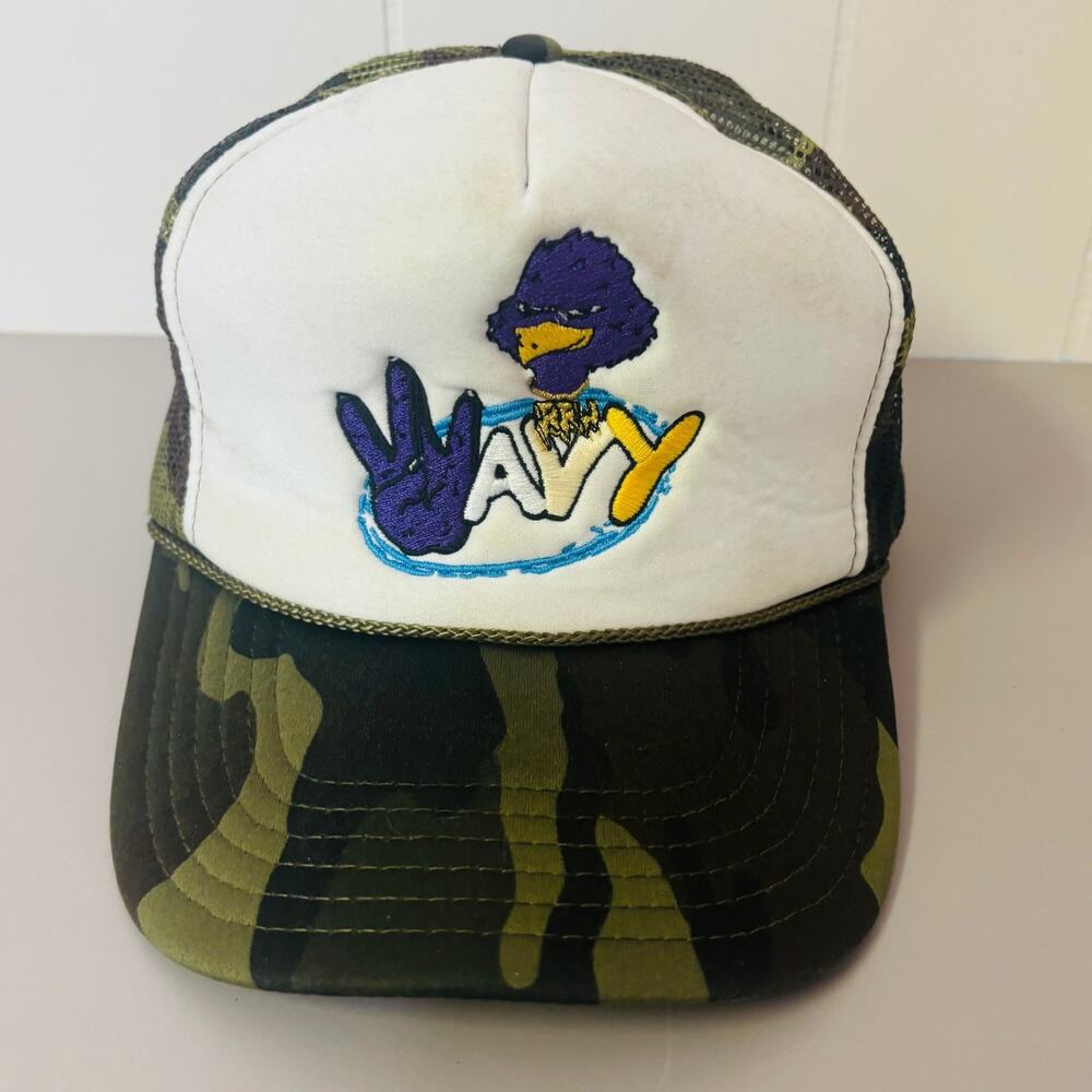 WAVY SNAPBACK HAT SURF SKATE TRUCKER